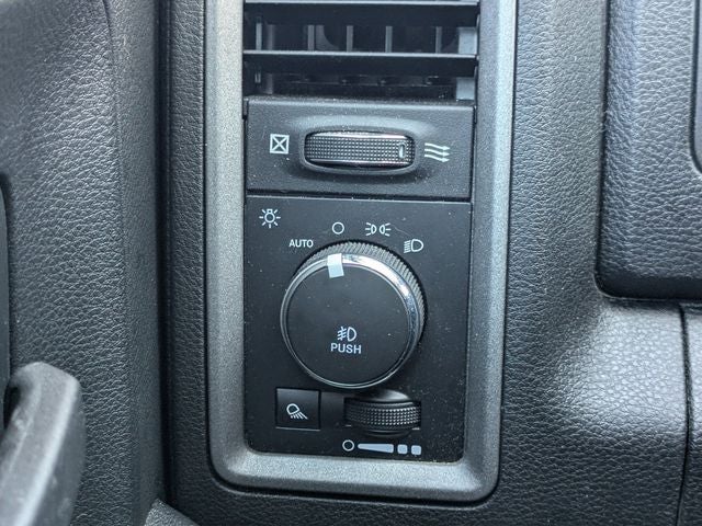 2021 RAM 1500 Classic Tradesman